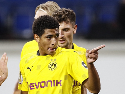 中表现出色 中表现出色